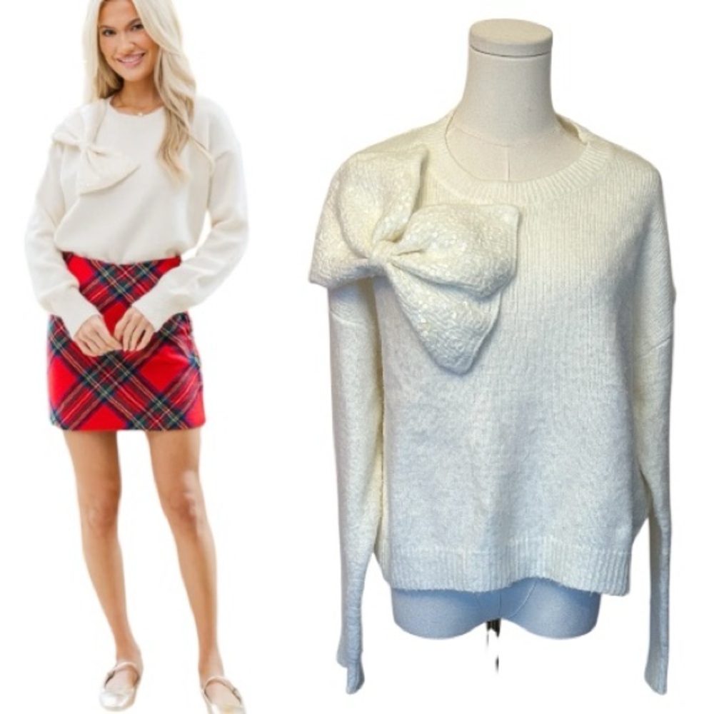 DREAMERS Elegant White Fuzzy Sweater with Sequin Bow Detail size large